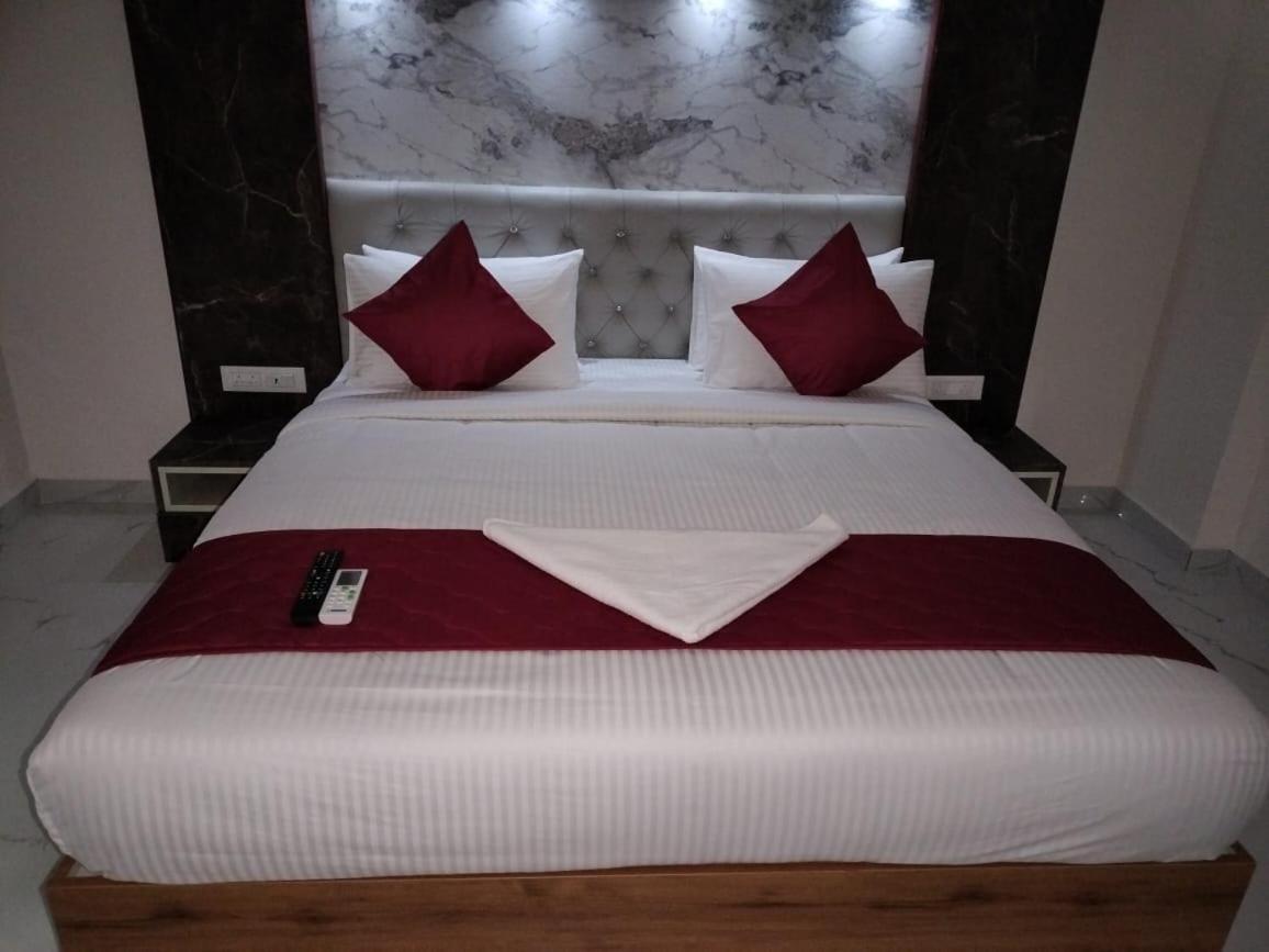 Mayuri Residency Hotel Attibele Exterior photo