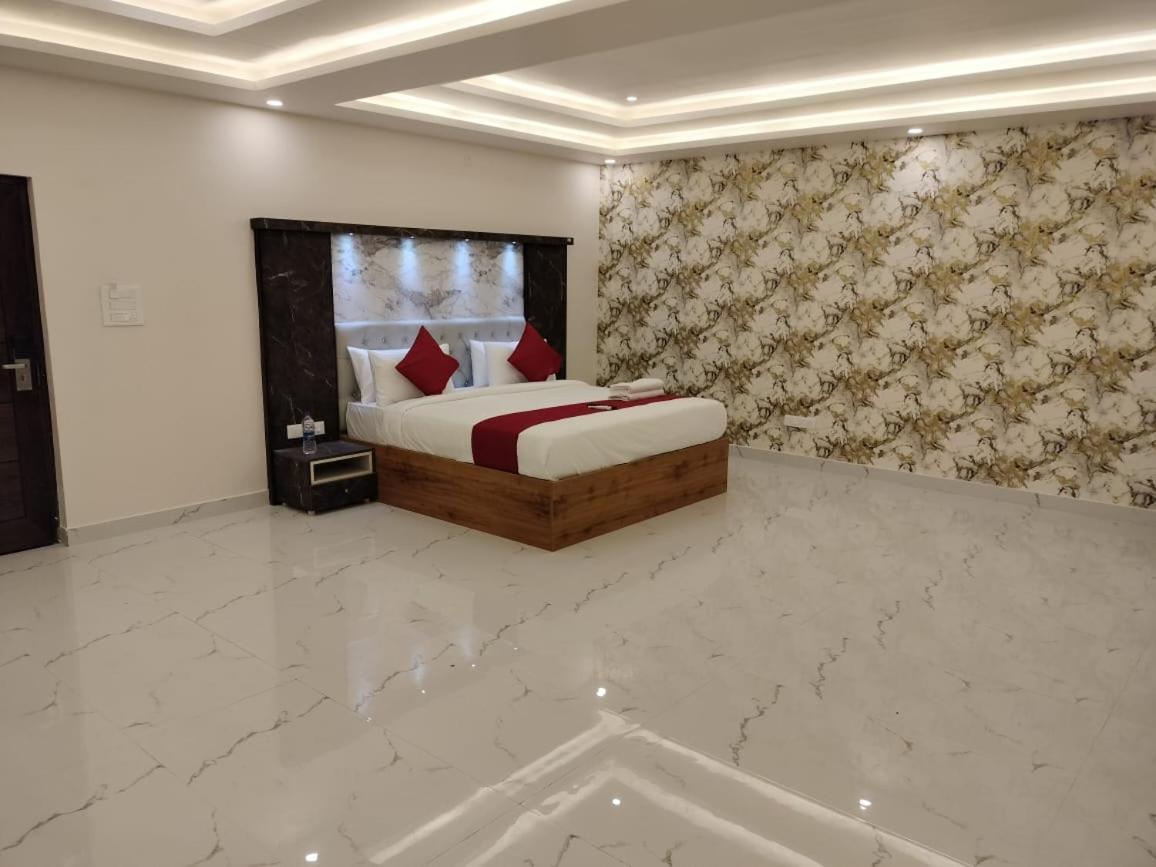 Mayuri Residency Hotel Attibele Exterior photo