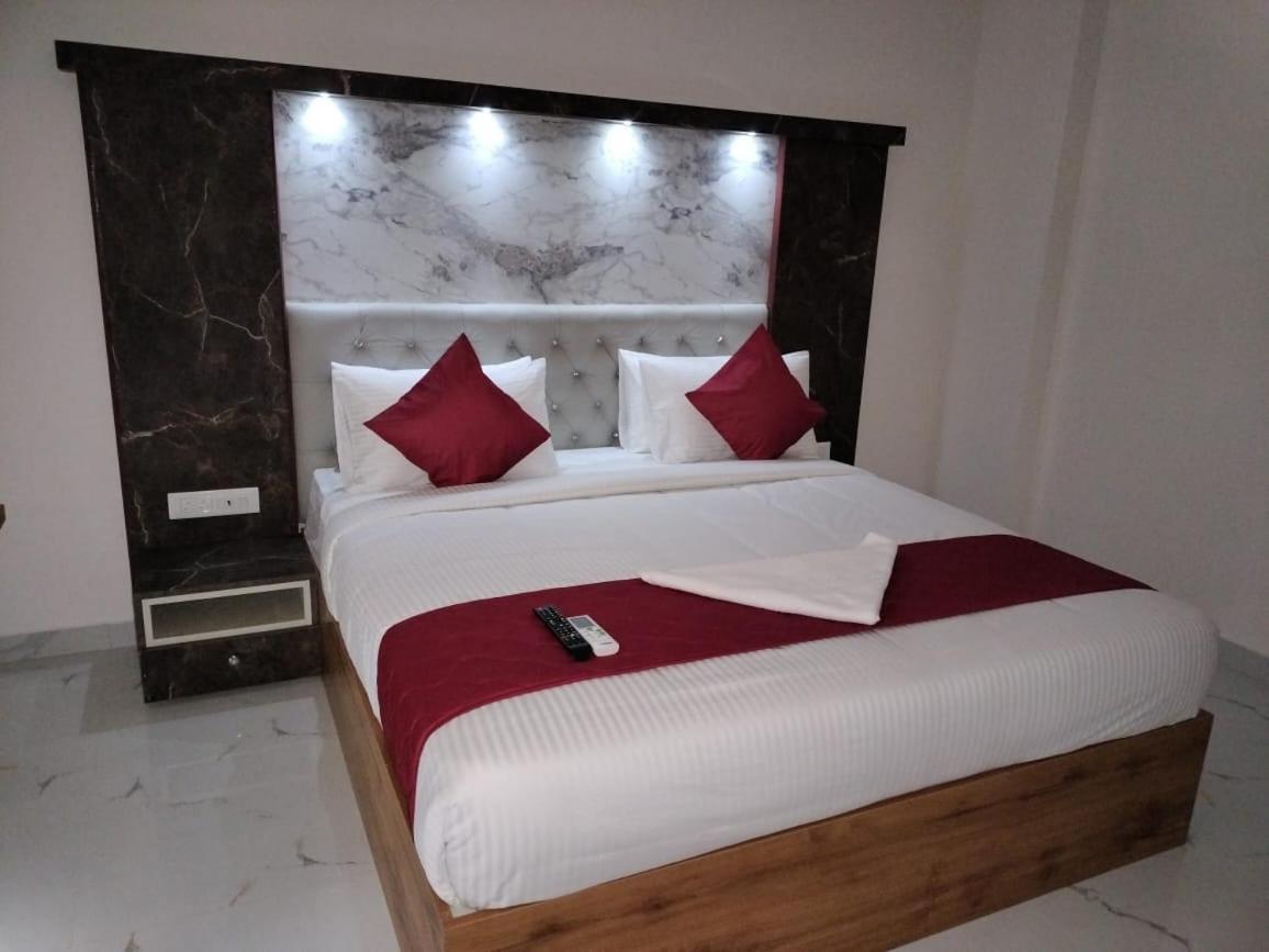 Mayuri Residency Hotel Attibele Exterior photo